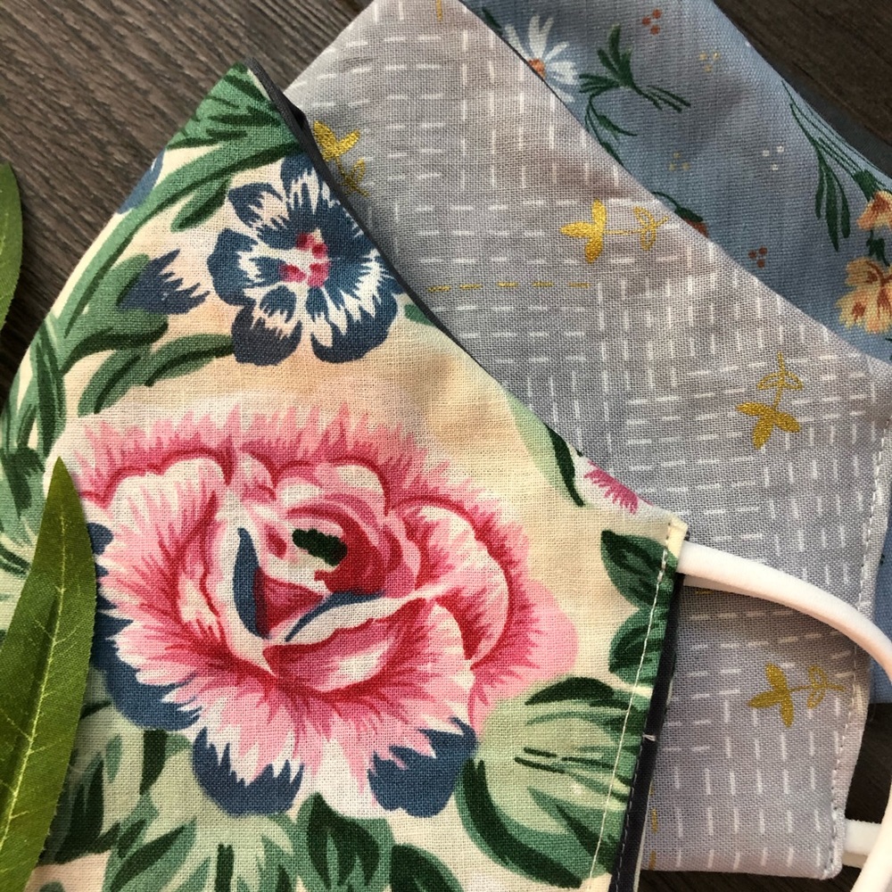 3 Floral Handmade cotton face masks - Picture 3 of 7